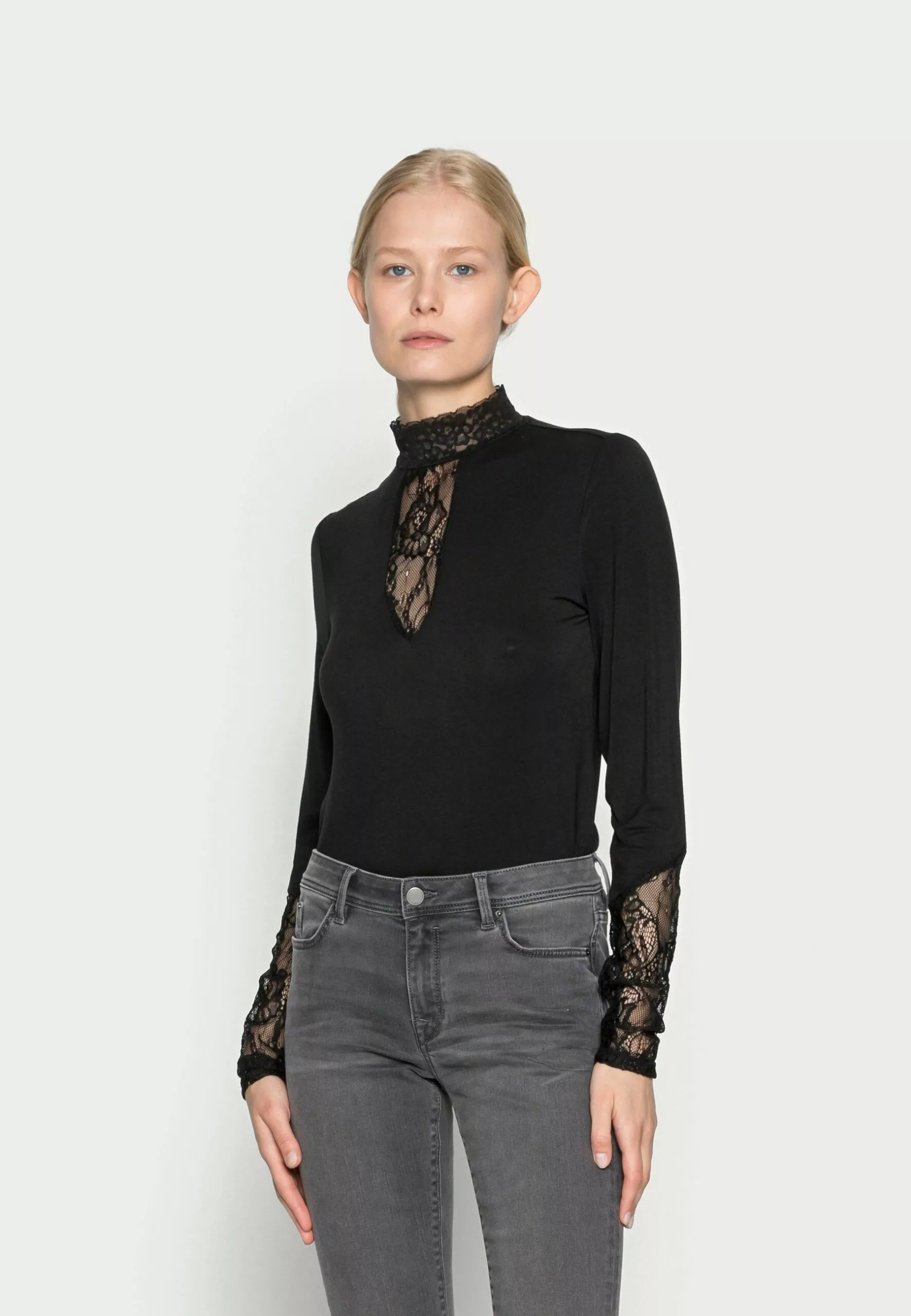 Culture Blouse - Longsleeve - Black