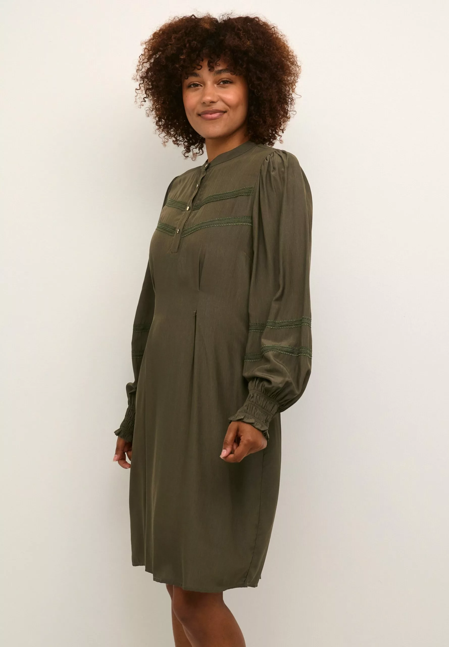 Culture Asmine - Jurk - Olive Night