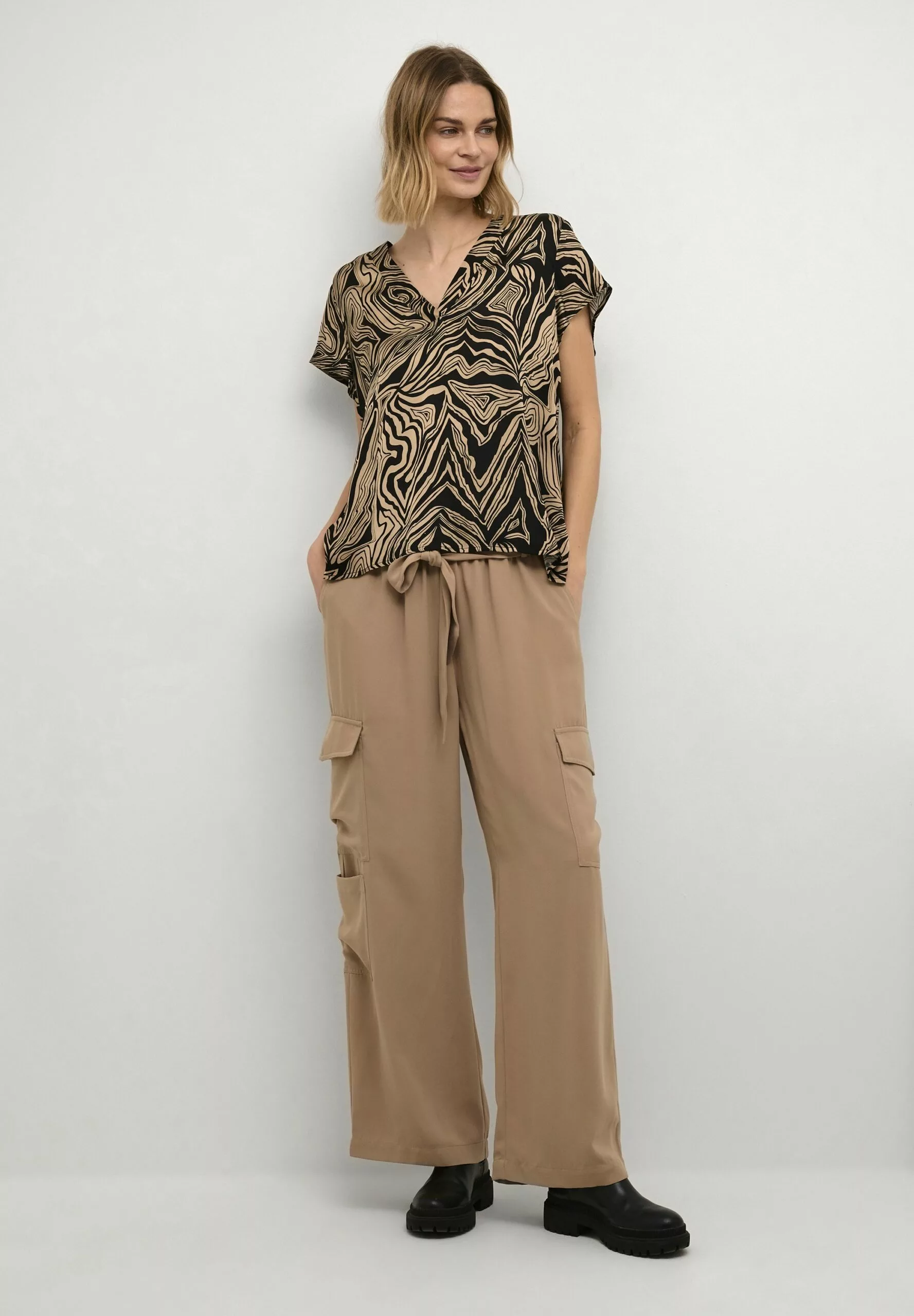 Culture Vilma Ss- Blouse - Black - Afbeelding 2