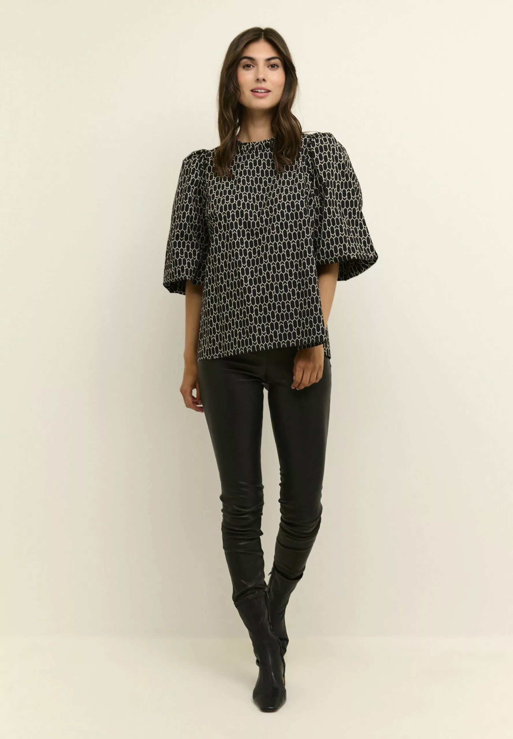 Culture Cuolena- Blouse - Black - Afbeelding 2