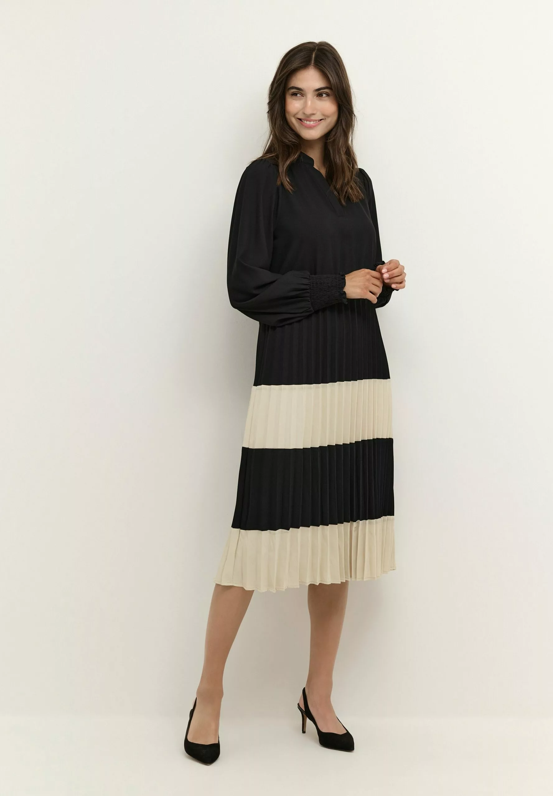 Culture Cubetty - Jurk - Black